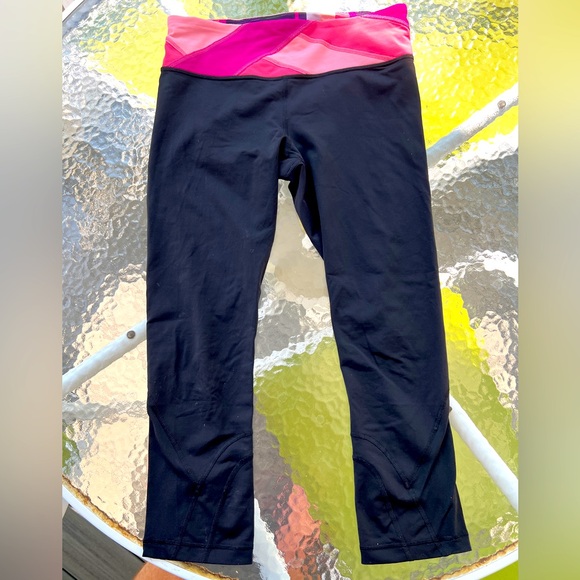 Women’s Lululemon Run: Sun Sprinter Crop Leggings‎ Pink/Purple Size 6 - Picture 1 of 7